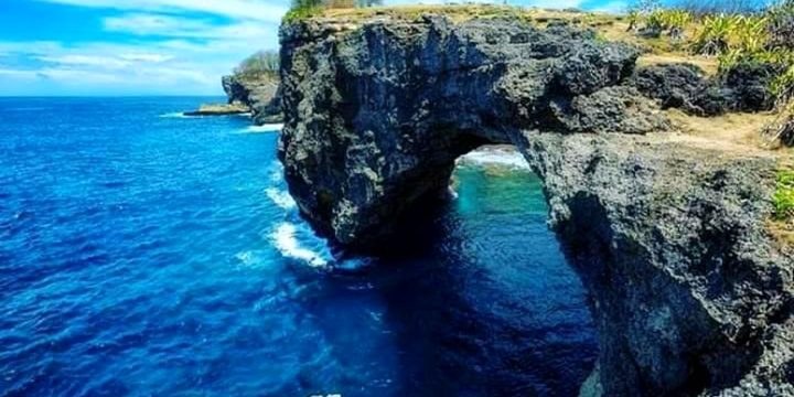 Paket Liburan 3 Hari 2 Malam di Bali ( Nusa Dua – Uluwatu – Nusa Penida – Shopping Tour )